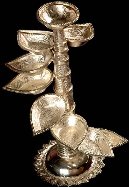 Ashta Deep – 8 (Eight) Diya with Glass Cover